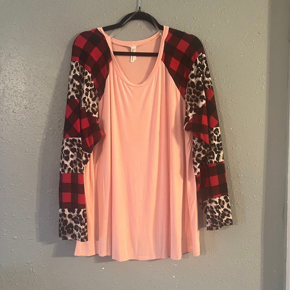 Now N Forever Women's shirt 3X Pink Cheetah Print and Buffalo Plaid Oversized